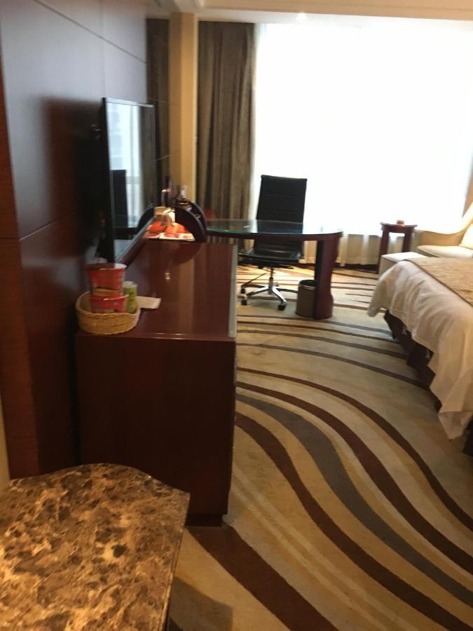 Ramada Yangzhou Baoying Hotel Exterior foto